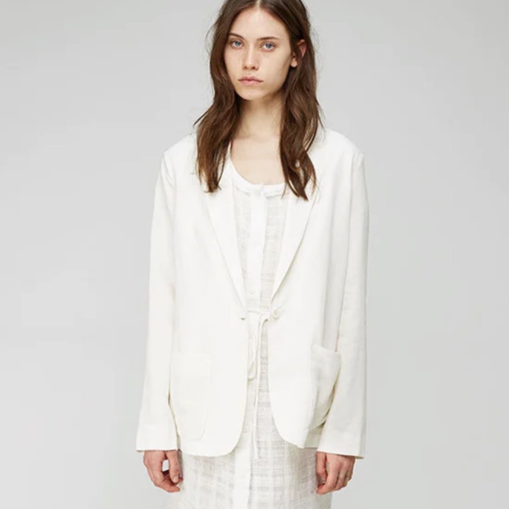 Raquel Allegra 100% linen off white boxy blazer